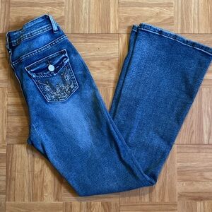 bootcut jeans high rise (pocket detailing)